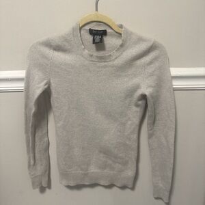 Lord & Taylor Light Gray Crew Neck Sweater